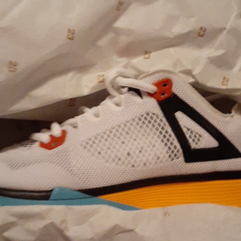 never used Jordans